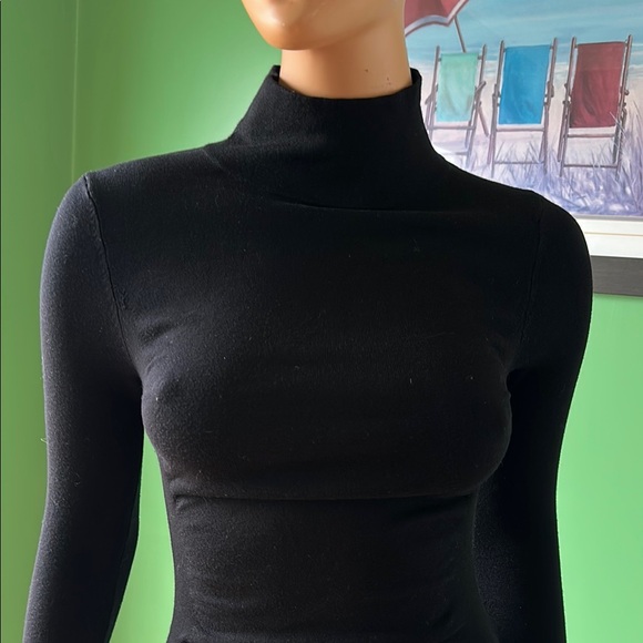 💜💜NWOT Express Black Ribbed Ruched Bodycon Dress💜💜 - Picture 3 of 10